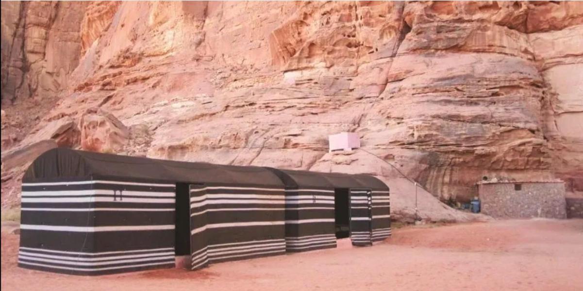 Wadi Rum Candles Camp Екстериор снимка